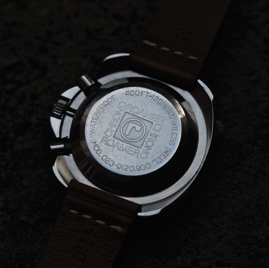 The Roamer Stingray Chrono Diver case back