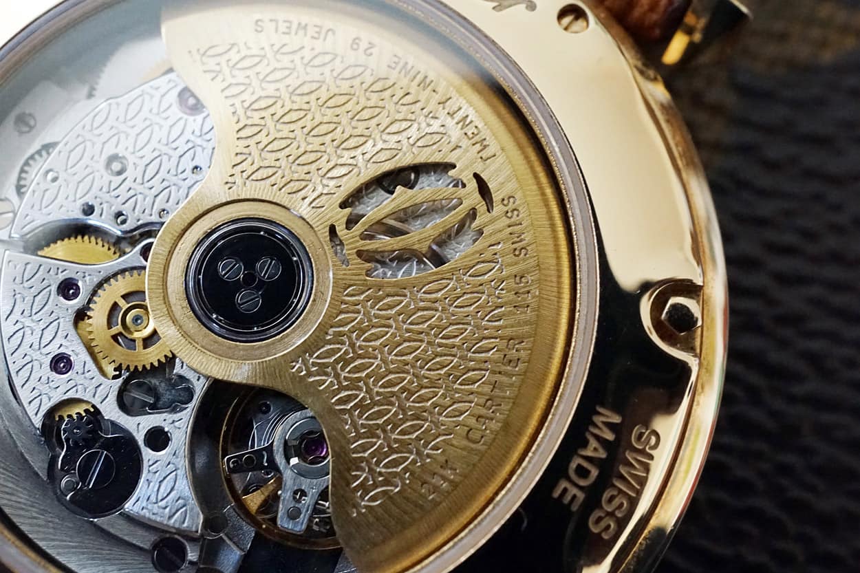 - Collection Privée engraving on the rotor and movement -