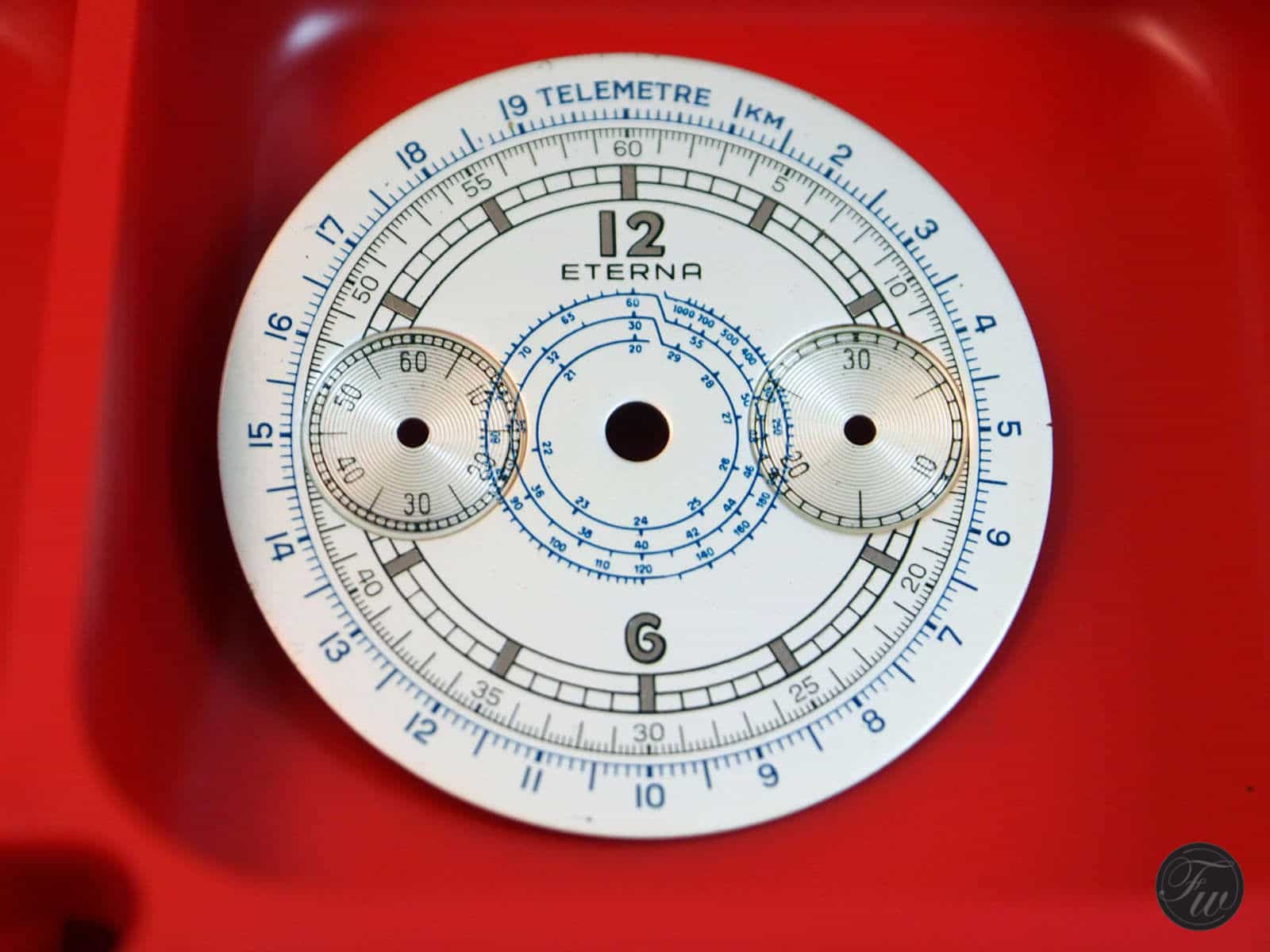 chronograph service by Kalle Slaap