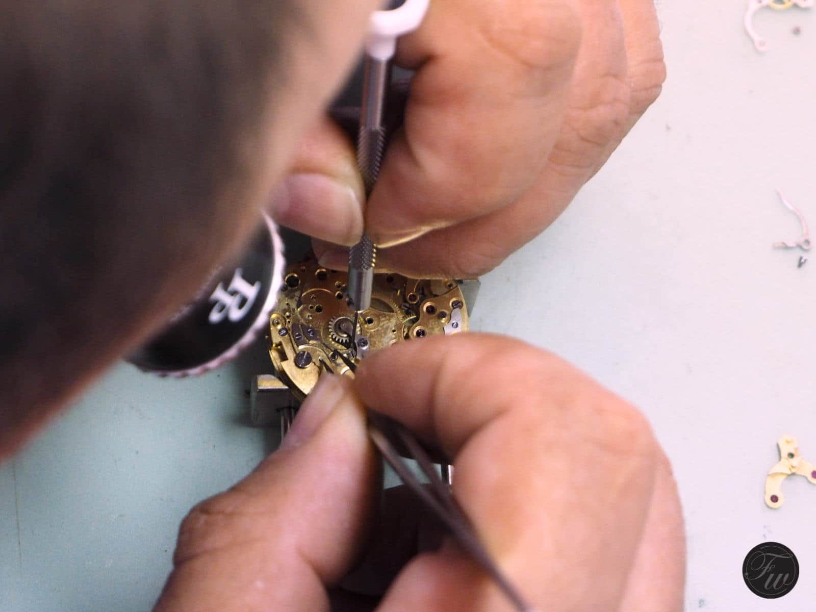 chronograph service by Kalle Slaap