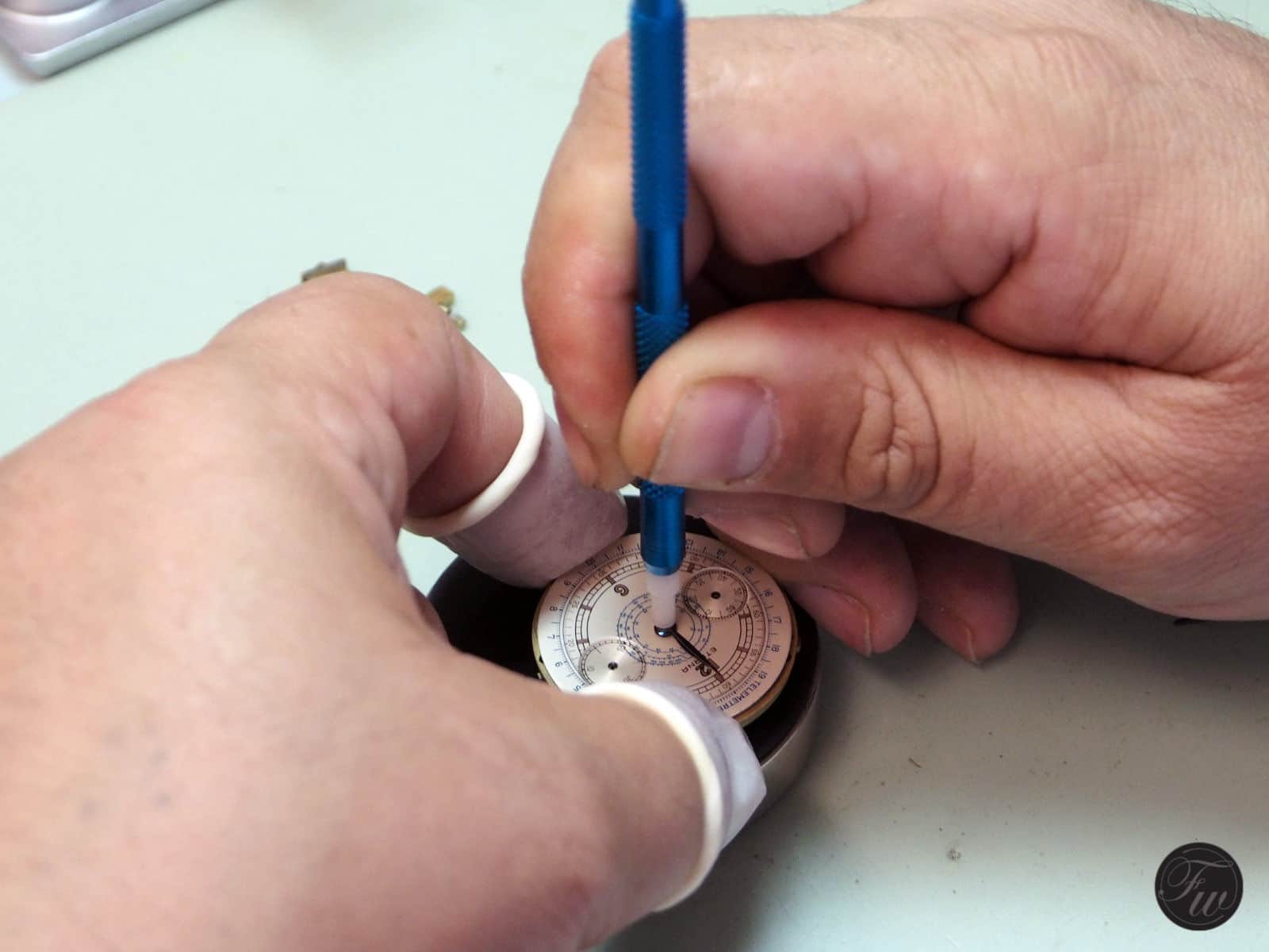 chronograph service by Kalle Slaap