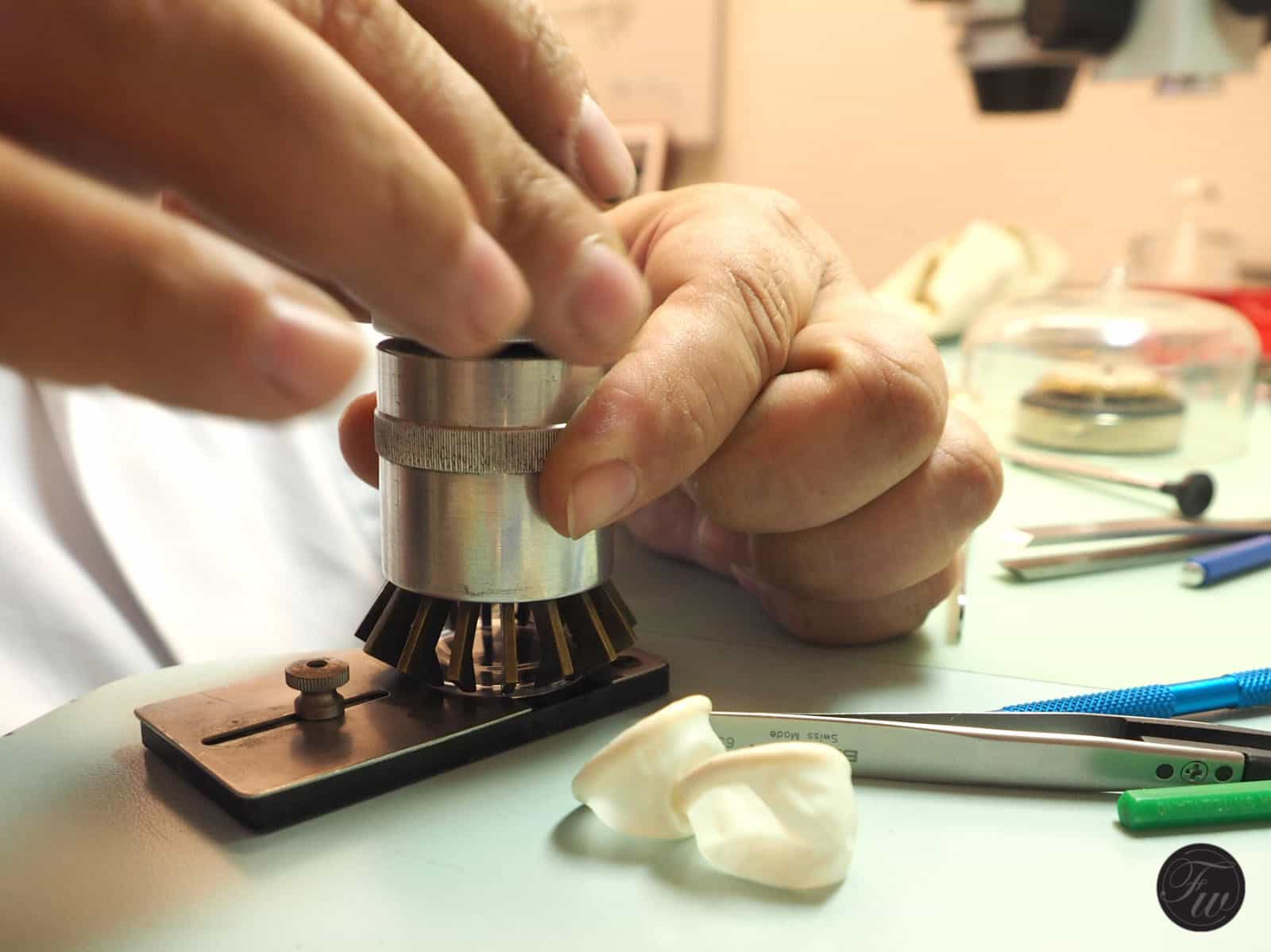 chronograph service by Kalle Slaap