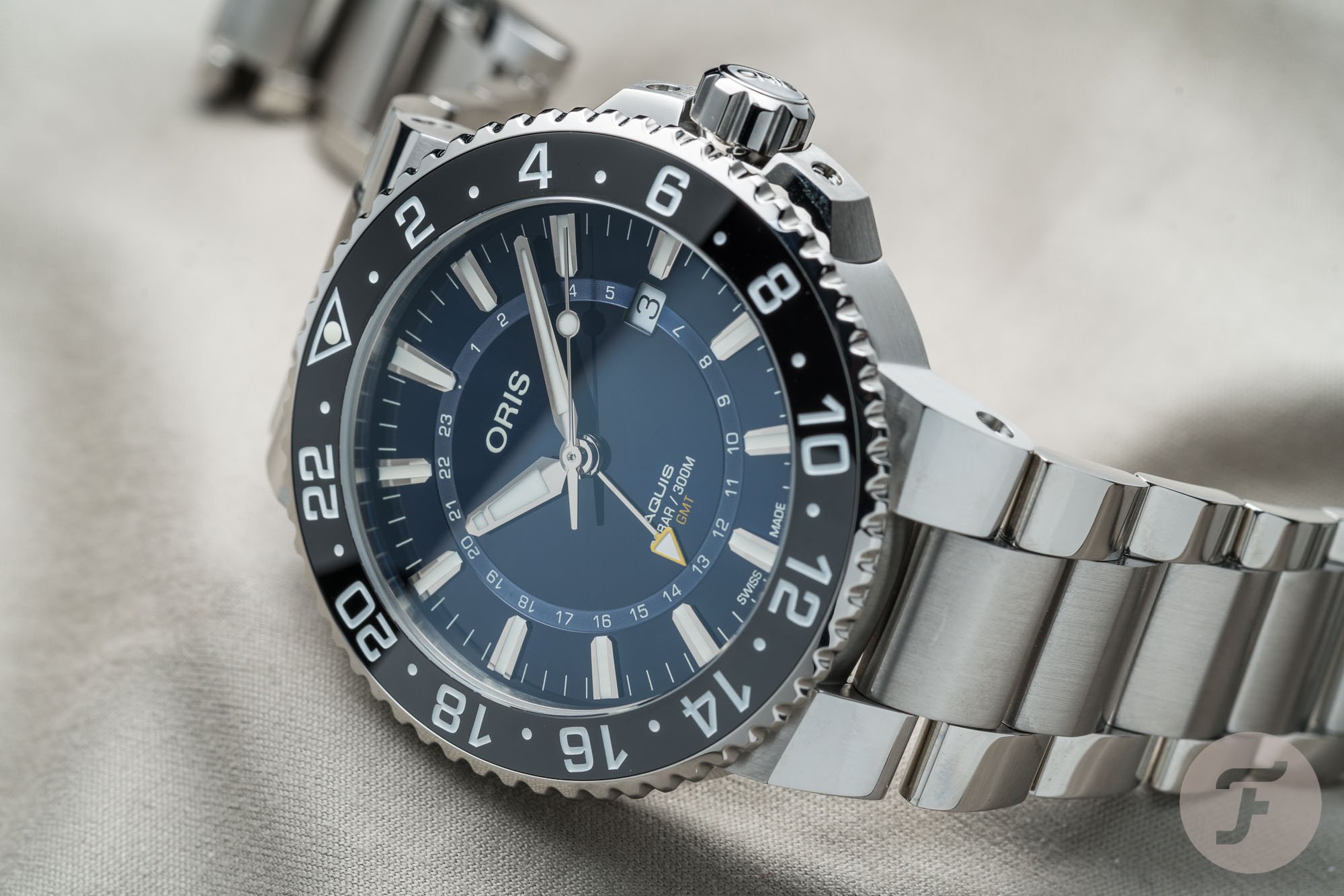 Oris-Aquis-GMT-date.013.jpg