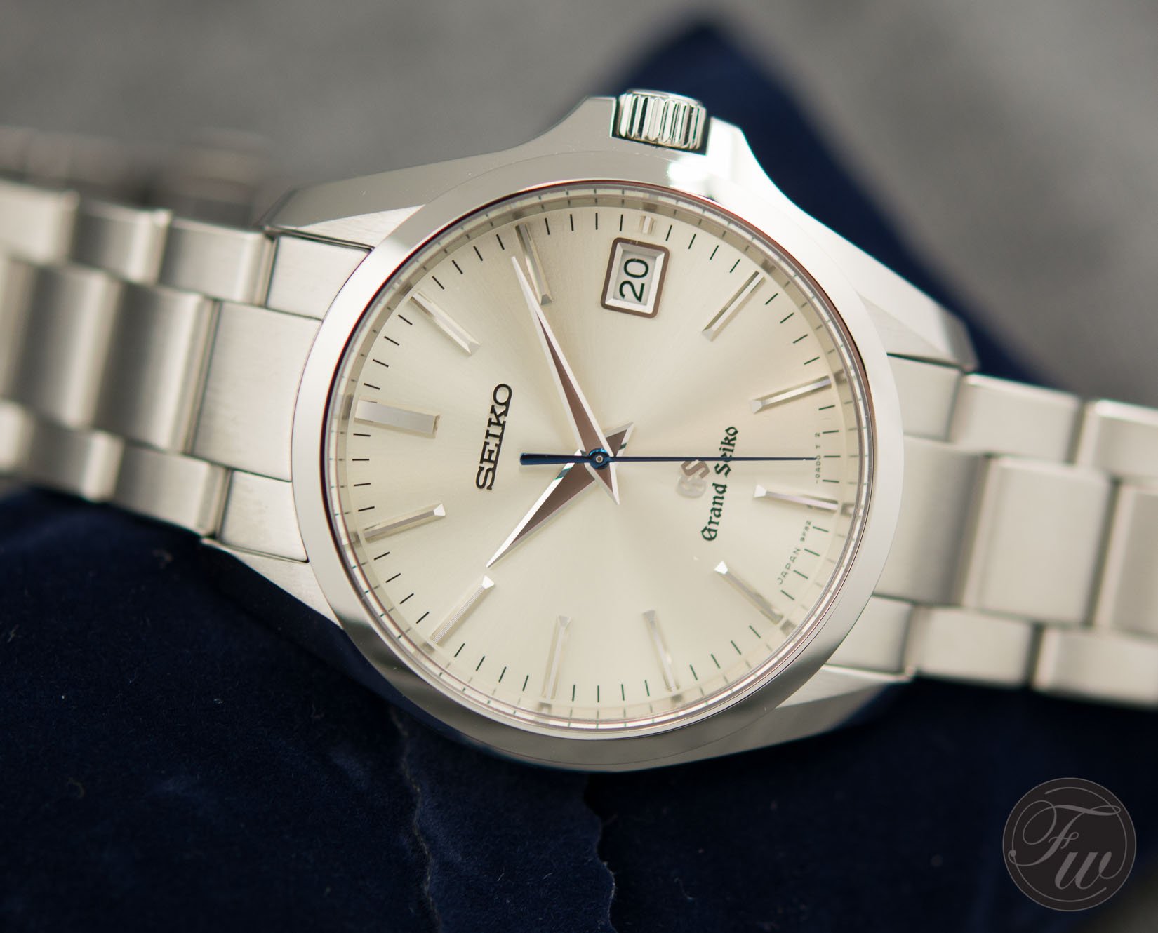 Hands-on Grand Seiko SBGV019G 9F Quartz Limited Edition Review