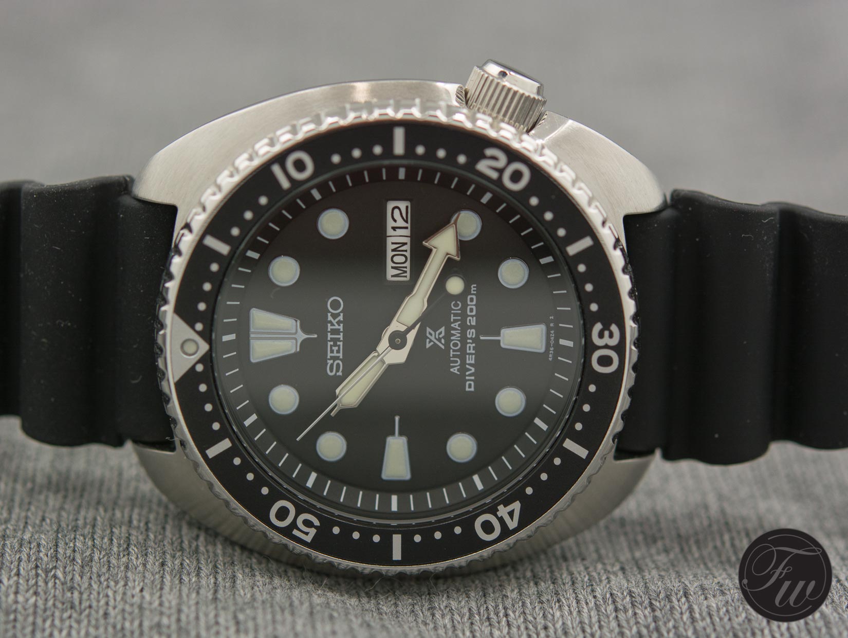 Turtle vs Turtle: Looking at the 6309 and the SRP77Xs - Worn & Wound