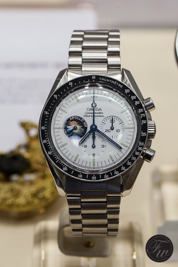 omega speedmaster white face